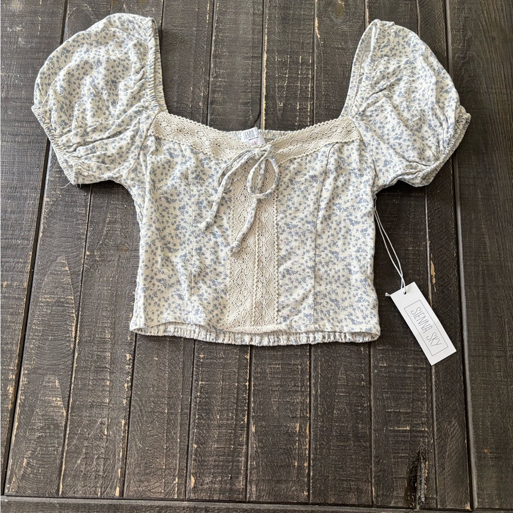 Sienna Sky White Puff Sleeve Crop Blouse